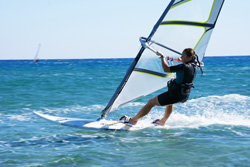Szko�a windsurfingu
